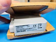 Load image into Gallery viewer, Allen-Bradley 42MRP-5000 PhotoSwitch Diffuse PhotoHead Photoelectric Sensor
